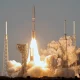 ULA Atlas V rocket launching Amazon Kuiper satellites